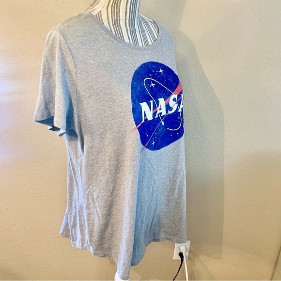 NASA T-Shirt XL Fifth Sun Grey Blue Red White Graphic Design NASA Cotton - Picture 4 of 14